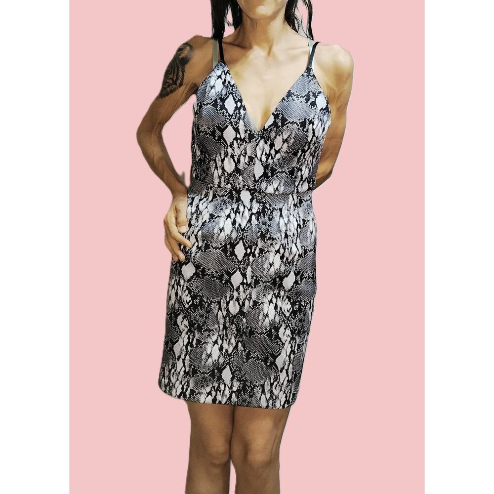 Dear Moon ~ Black White Grey Snakeskin Print Bodycon Dress ~ Size 5